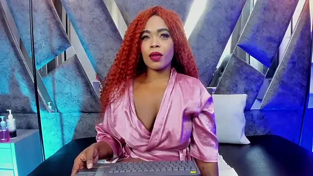 CandyMartinez  online show from 12-22-25, 08:31