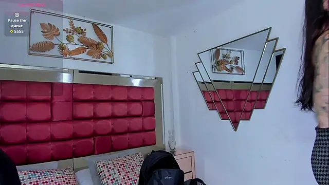 SaskiaGrendel online show from 02-06-26, 12:28