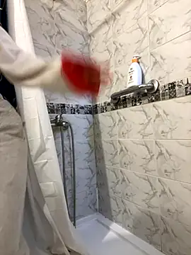 Snapshot of floooohv chatting on 09-25-25, 03:29 floooohv online show from 09-25-25, 03:29