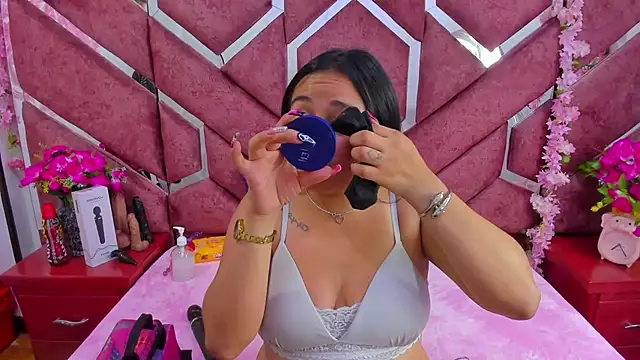  Violeta 18 online show from 10-21-25, 03:06