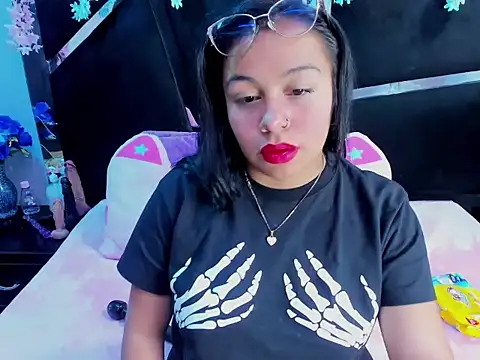  Violeta 18 online show from 09-23-25, 03:46