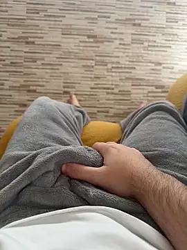 ategurl192 online show from 04-01-26, 06:26