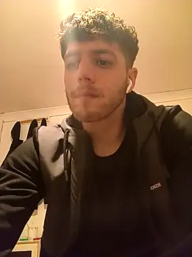 Snapshot of Donnydon79 chatting on 02-06-26, 01:29 Donnydon79 online show from 02-06-26, 01:29