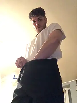 Snapshot of Donnydon79 chatting on 03-05-25, 09:48 Donnydon79 online show from 03-05-25, 09:48