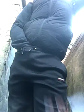 Snapshot of Donnydon79 chatting on 09-16-25, 04:19 Donnydon79 online show from 09-16-25, 04:19