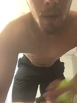 Snapshot of Donnydon79 chatting on 09-27-25, 12:33 Donnydon79 online show from 09-27-25, 12:33