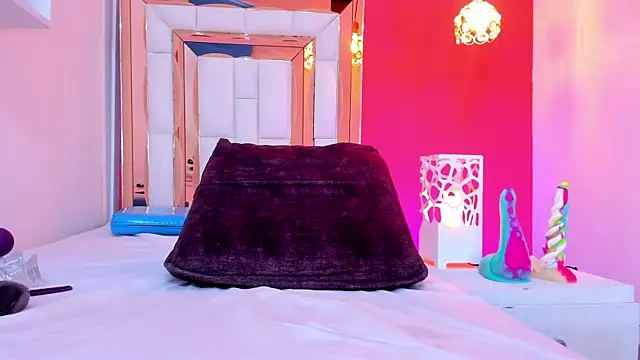 Tifany 69  online show from 10-04-25, 07:37