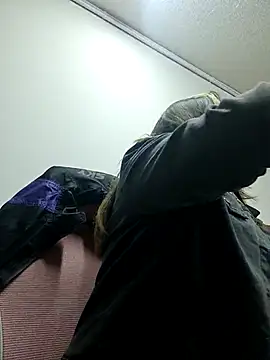 mandy-moore online show from 04-01-26, 03:52