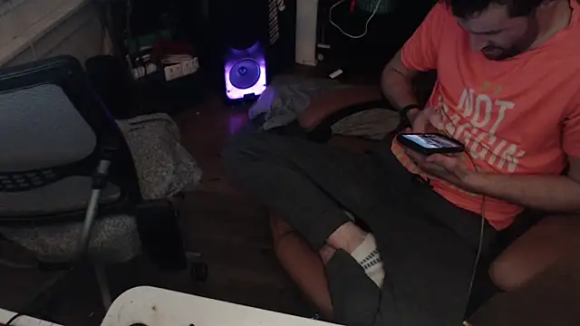 weknowourworth6999 online show from 11-11-25, 09:31