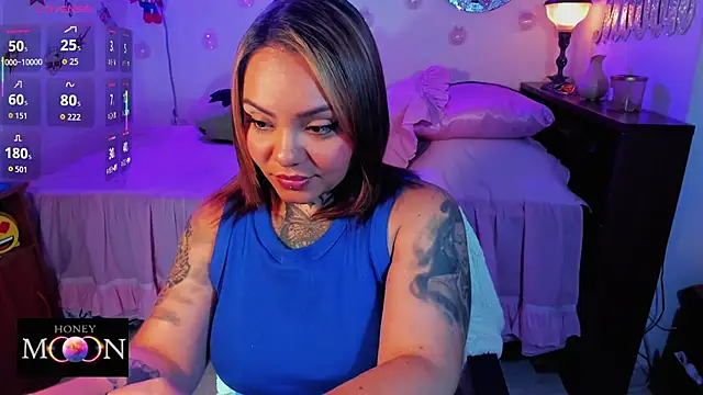 honey mooon online show from 11-25-25, 08:53