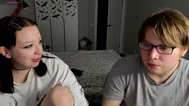 Snapshot of JayMollyy chatting on 04-20-26, 04:41 JayMollyy online show from 04-20-26, 04:41