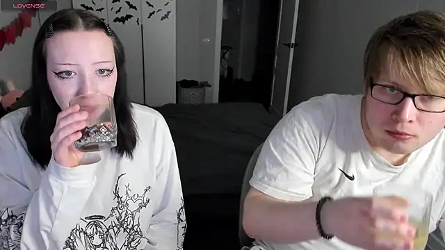 JayMollyy online show from 04-16-26, 04:30