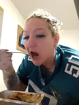 Snapshot of livieblainn chatting on 03-02-25, 07:08 livieblainn online show from 03-02-25, 07:08