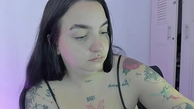 Snapshot of Celestte chatting on 10-05-25, 04:31 Celestte online show from 10-05-25, 04:31