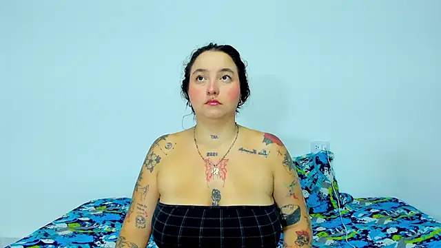 Snapshot of Celestte chatting on 03-12-25, 05:46 Celestte online show from 03-12-25, 05:46