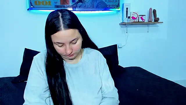 Snapshot of Celestte chatting on 03-20-25, 10:43 Celestte online show from 03-20-25, 10:43