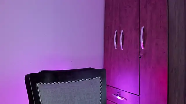 Celestte online show from 04-19-26, 03:07