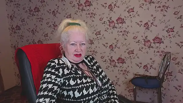 Maya Mayflower online show from 11-02-25, 04:06