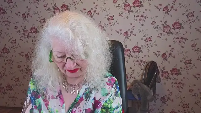 Maya Mayflower online show from 02-16-26, 03:27