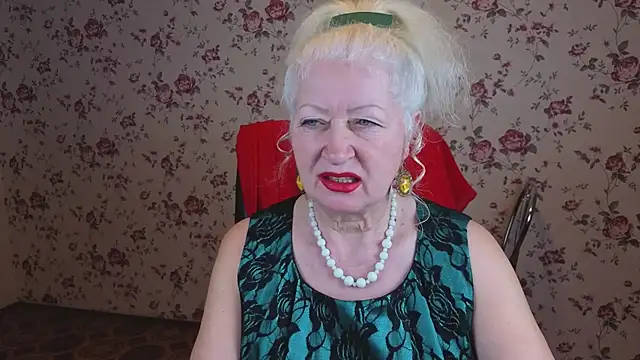 Maya Mayflower online show from 11-24-25, 04:01