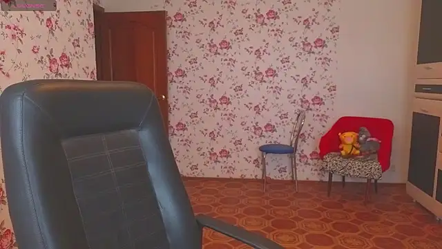 Maya Mayflower online show from 05-17-26, 03:28