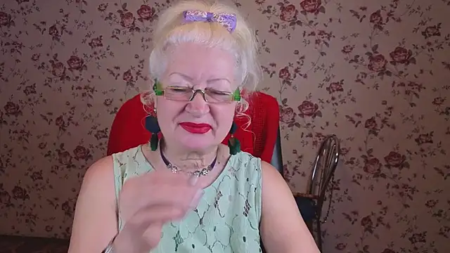 Maya Mayflower online show from 11-13-25, 04:16