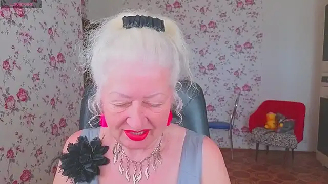 Maya Mayflower online show from 05-23-26, 03:27