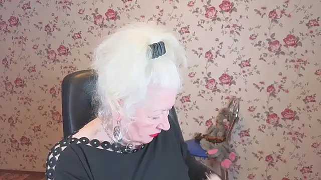 Maya Mayflower online show from 03-05-26, 02:52