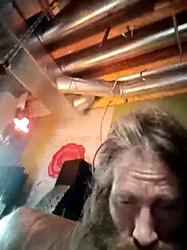 Snapshot of SirJonBradley chatting on 10-29-25, 09:41 SirJonBradley online show from 10-29-25, 09:41