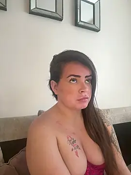 Snapshot of Sophie_23XX chatting on 02-07-26, 09:39 Sophie 23XX online show from 02-07-26, 09:39