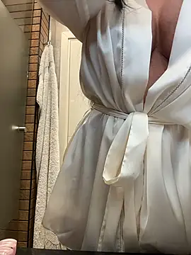 Vanessao1 online show from 04-01-26, 06:59