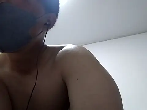 taaaaaa- online show from 06-18-26, 02:33