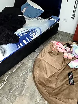 KratosAfroditacs online show from 04-10-26, 07:43