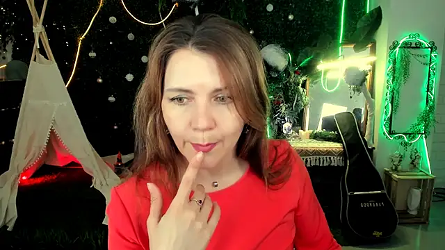 NicoleHitman online show from 03-28-26, 01:12