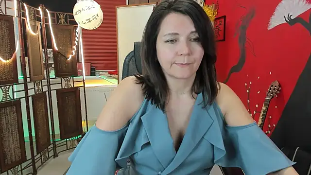 Snapshot of NicoleHitman chatting on 03-14-25, 11:34 NicoleHitman online show from 03-14-25, 11:34