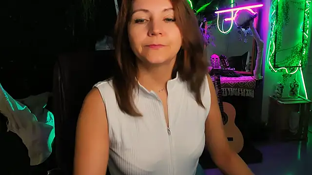 NicoleHitman online show from 11-26-25, 09:31