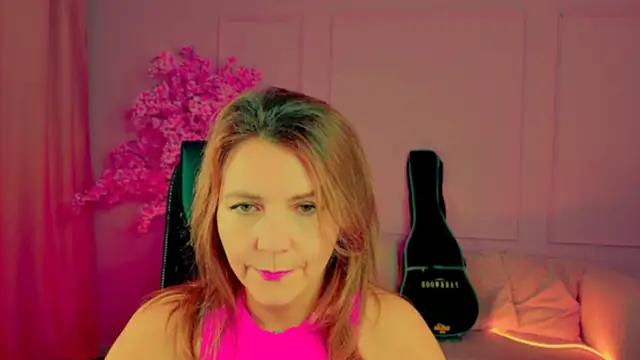 NicoleHitman online show from 11-09-25, 09:13