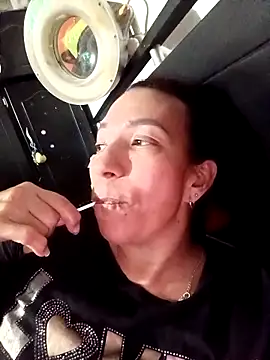 Snapshot of Antonela45 chatting on 10-04-25, 12:45 Antonela45 online show from 10-04-25, 12:45