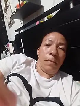 Snapshot of Antonela45 chatting on 06-23-26, 01:58 Antonela45 online show from 06-23-26, 01:58