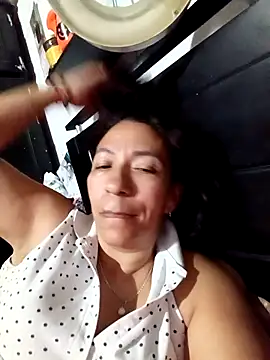 Snapshot of Antonela45 chatting on 09-27-25, 11:44 Antonela45 online show from 09-27-25, 11:44