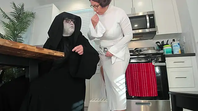 realtoxxxxmaria online show from 10-27-25, 05:47