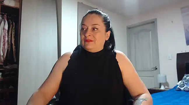 mia florens online show from 03-22-25, 02:37