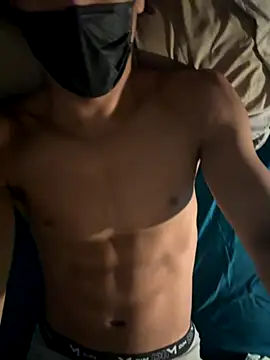 Snapshot of maxx777 chatting on 09-09-25, 08:51 maxx777 online show from 09-09-25, 08:51