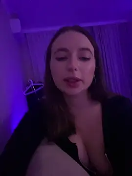 AlisaQSky online show from 10-12-25, 05:25