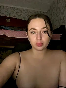 AlisaQSky online show from 10-17-25, 08:43