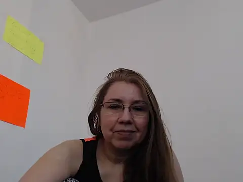 GiaLuvv11 online show from 03-16-26, 05:05