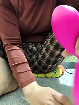 Lyly2525 online show from 01-15-26, 12:58