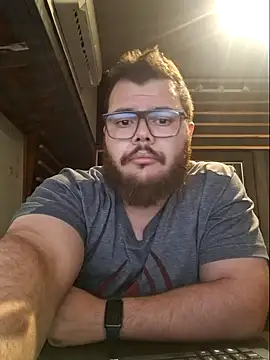 Snapshot of Edmund98 chatting on 03-18-25, 08:16 Edmund98 online show from 03-18-25, 08:16