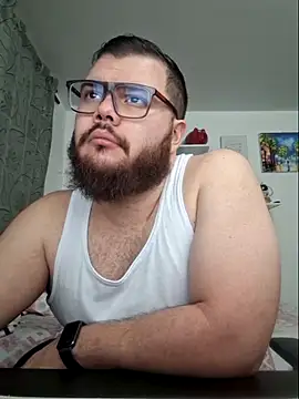 Snapshot of Edmund98 chatting on 11-09-25, 02:26 Edmund98 online show from 11-09-25, 02:26