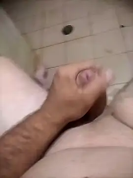 Snapshot of mivergom chatting on 09-20-25, 01:54 mivergom online show from 09-20-25, 01:54